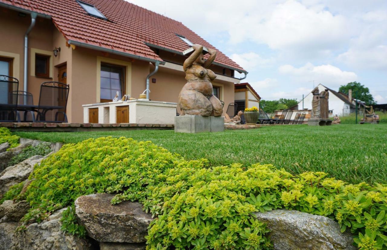 Hotel Penzion U Hrncire Hnanice  Zewnętrze zdjęcie